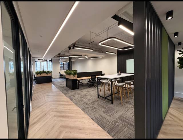 270M² OFFICE TO LET IN GARDENS